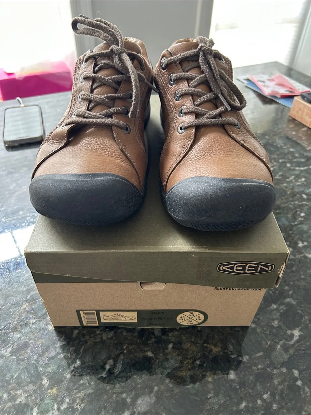 RARE Vintage- KEEN Kelowna lace ups for Men size 10